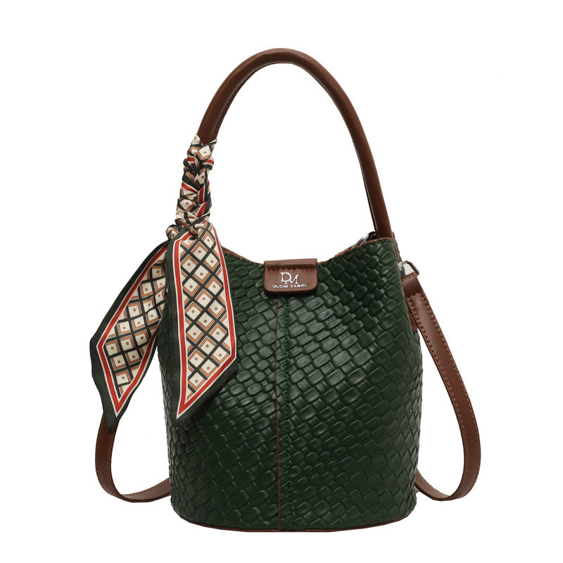 Handbag shoulder bag woven bucket bag